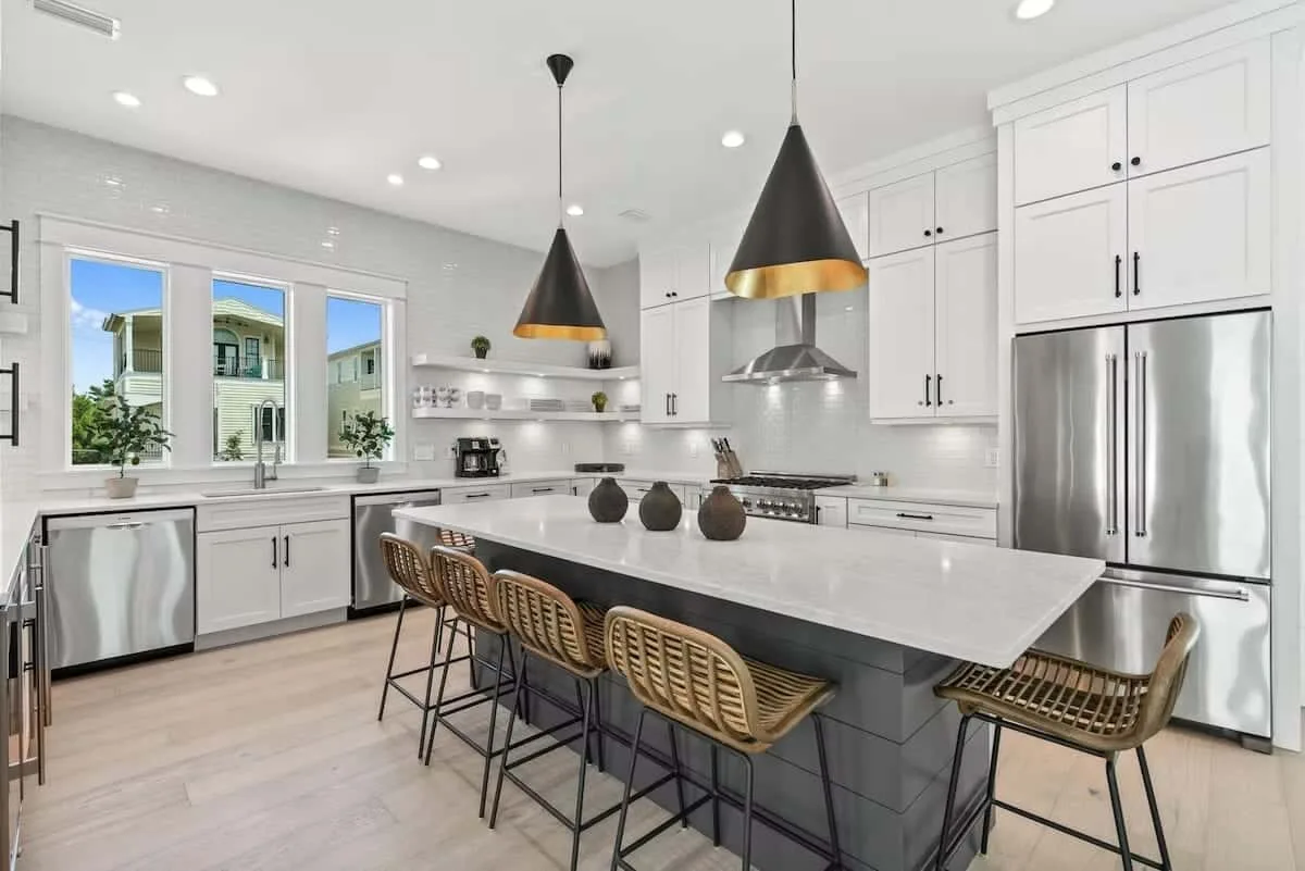 Antes e depois: cozinha de designer de interiores online