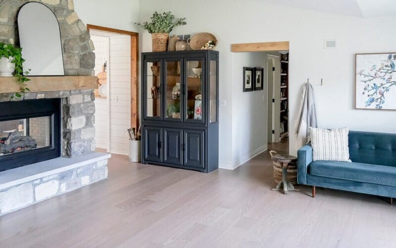 Como escolher uma cor de piso que seja melhor para design, limpeza e função