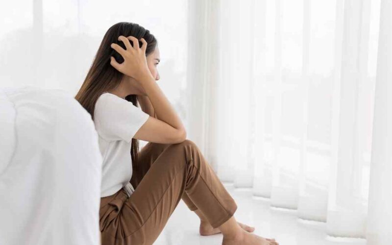 Como controlar a ansiedade e pensamentos negativos