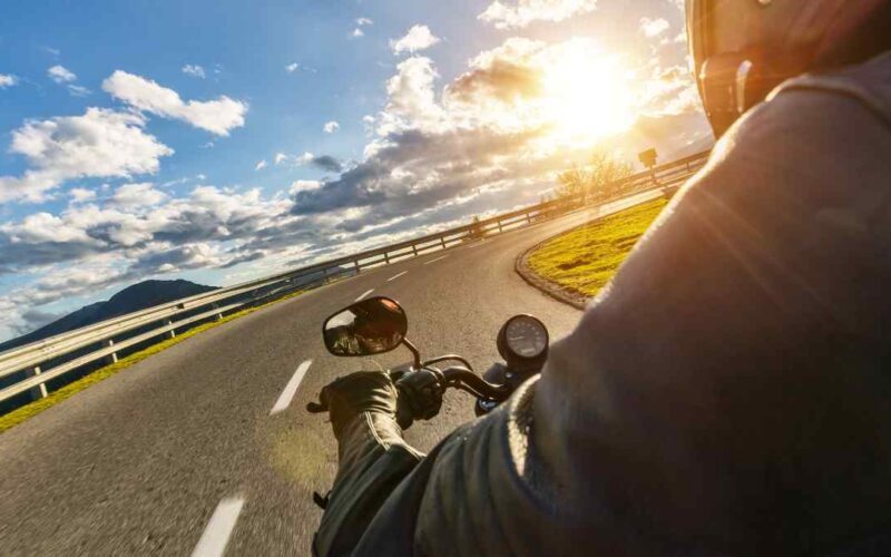 Dicas para minimizar as chances de se acidentar de moto