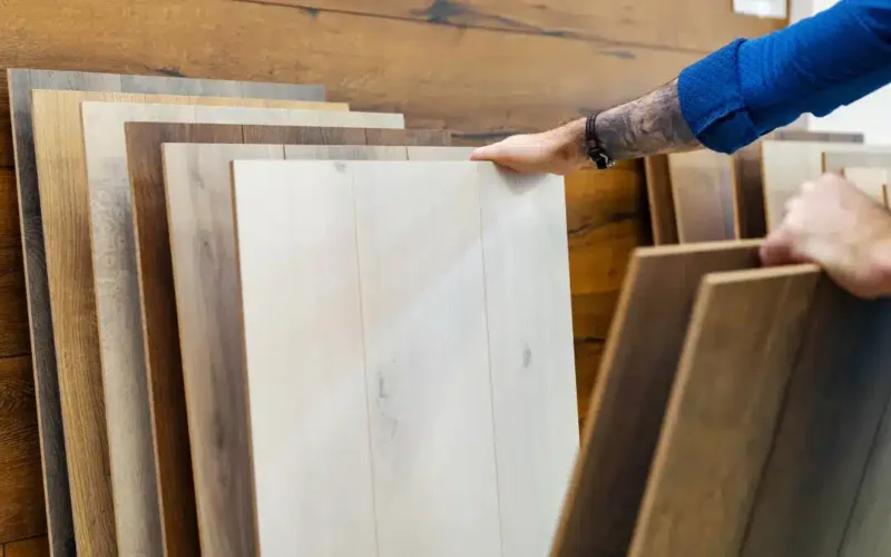 Como achar piso fora de linha no Brasil