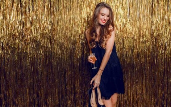 Dicas de estilo: aposte nos vestidos de brechó para looks de festa incríveis