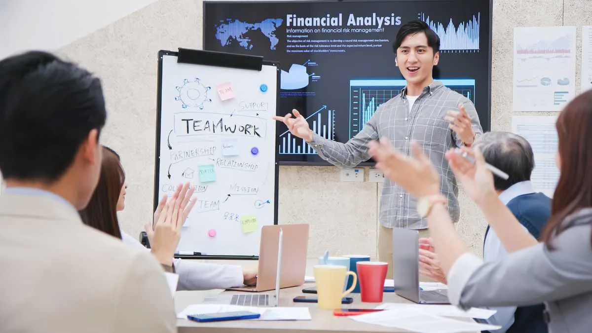 Starbursting: técnica incentiva ideias inovadoras em equipe
