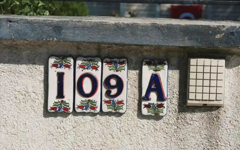 Número é complemento de endereço