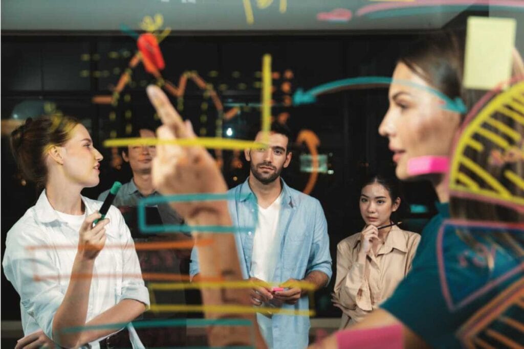 Comunicação interna como ferramenta de crescimento: mais do que falar, é construir