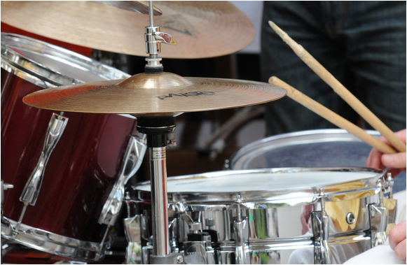 Sonhar com bateria de carro