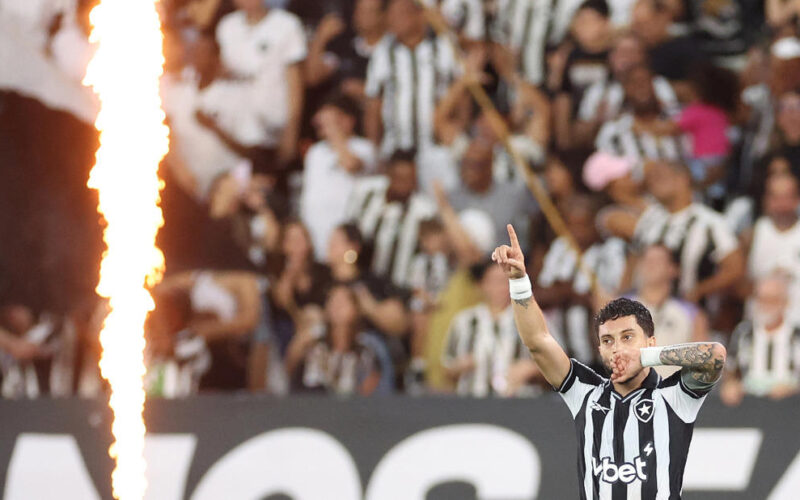 Botafogo vence Chapecoense na Copa do Brasil