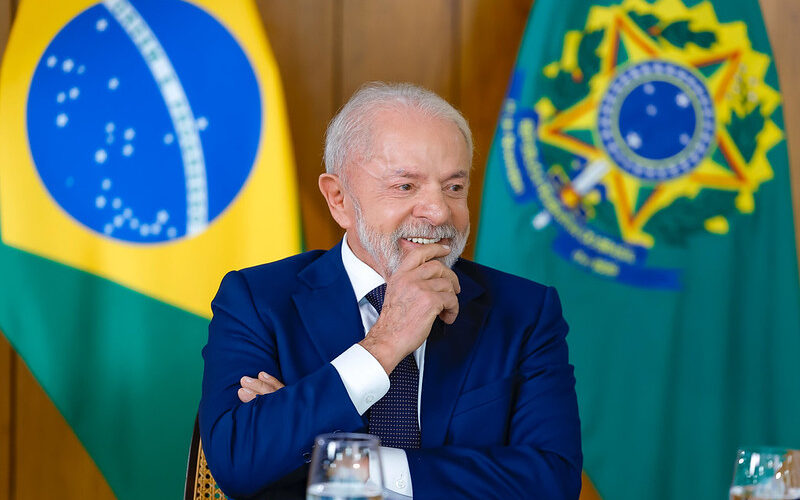 Lula defende imigrantes brasileiros em Portugal