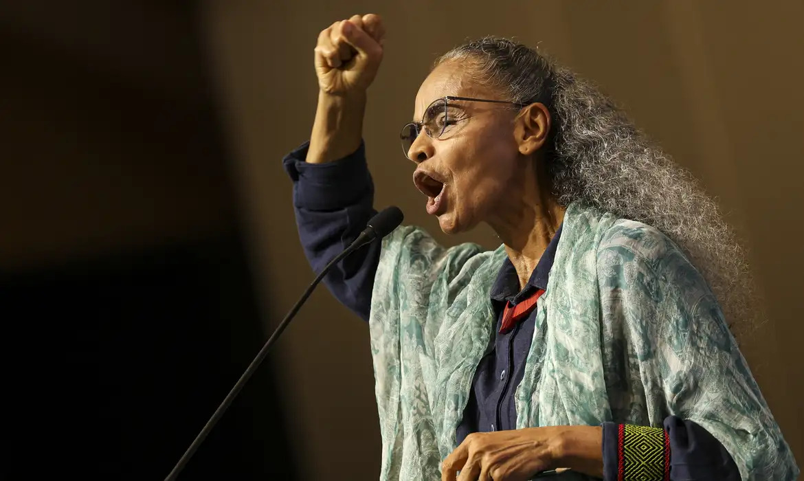 Marina Silva permanece na Rede para Senado