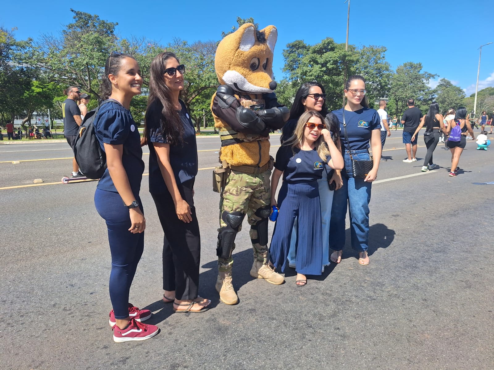 PM Ambiental leva Lobo-Guará ao Eixão Atípico