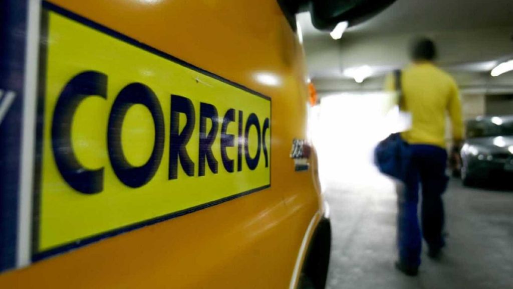 Durigan prevê prejuízo de R$ 10 bilhões nos Correios em 2026