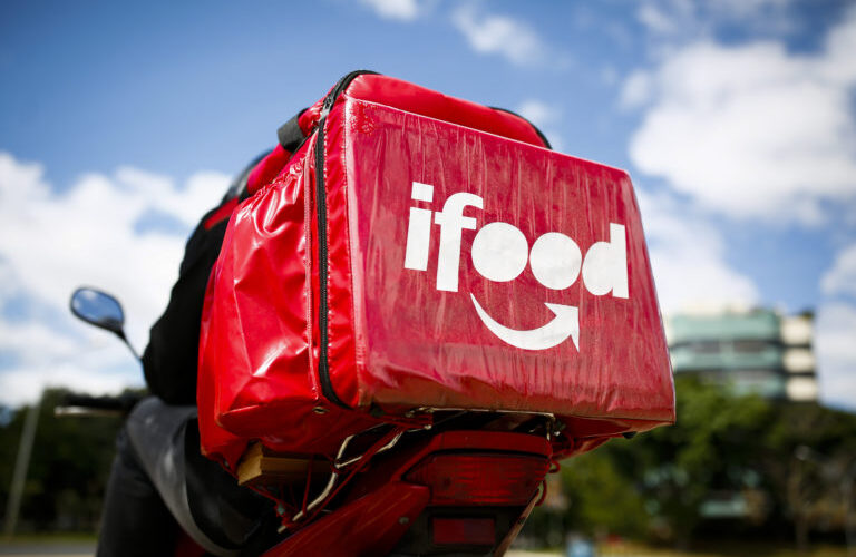 Governo abre processo contra iFood e Keeta por falta de transparência