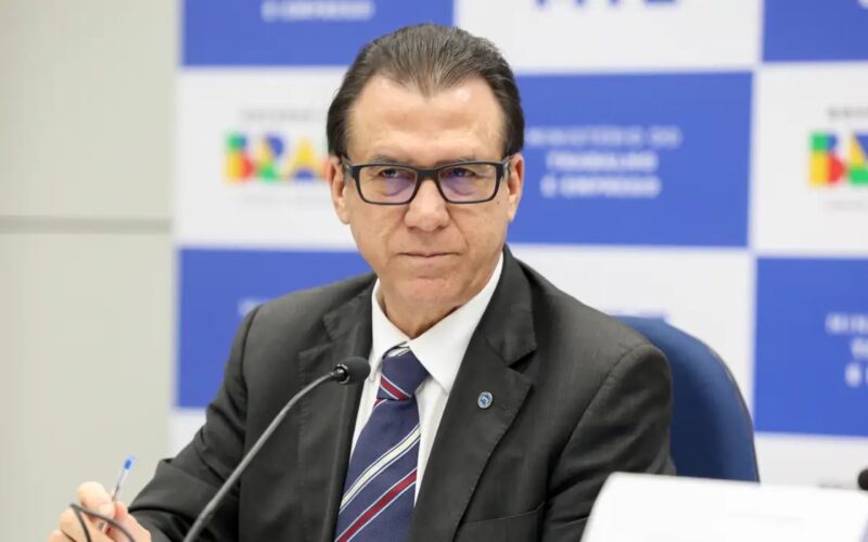 Marinho cobra deputados por fim da 6×1 e regulação de apps