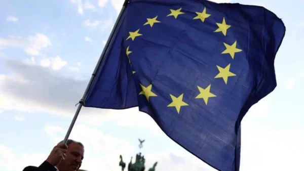 Ceuta: UE enfrenta crise migratória e pressão da extrema direita