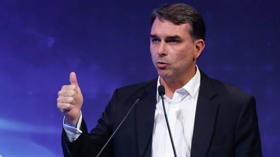 Flávio critica Moraes por busca contra fonte de jornalista