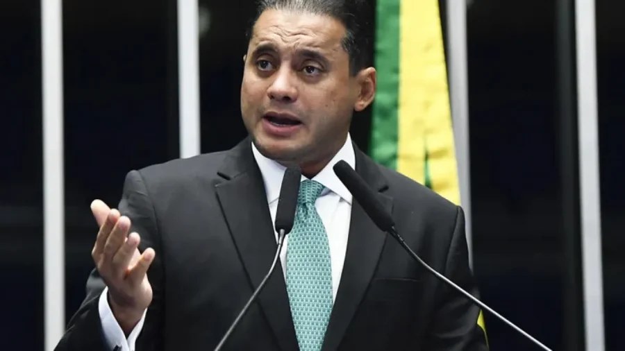 PF: Senador tentou interferir em investigação no MA